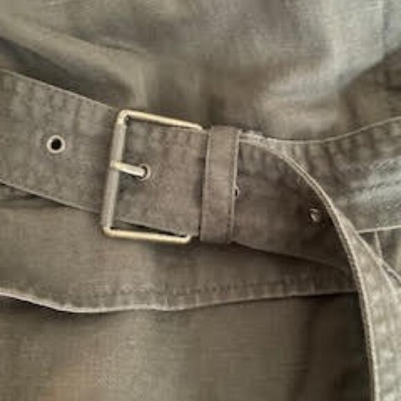 clothes - Picture 8 of 16